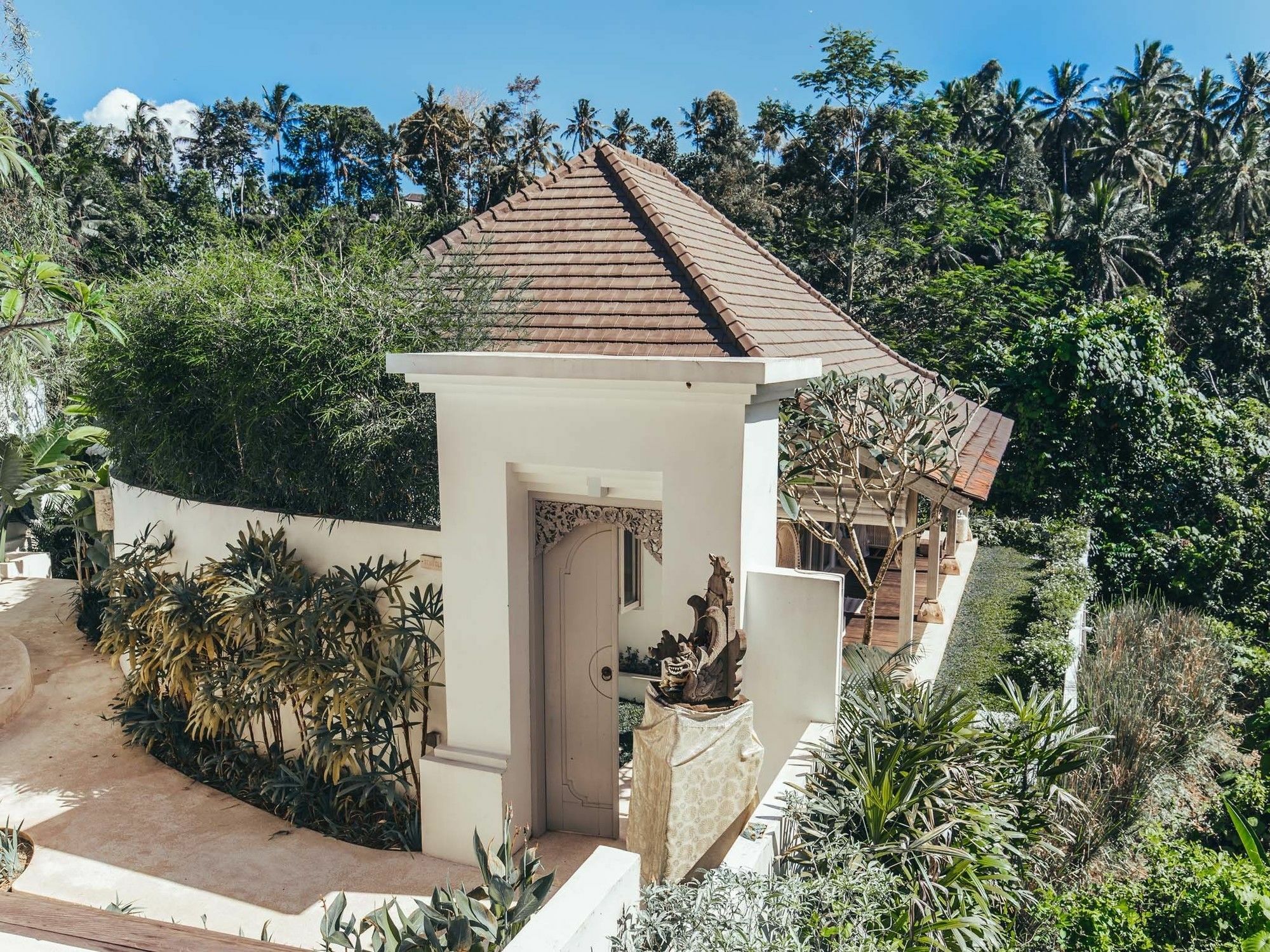 Cloud Nine Estate Villa *