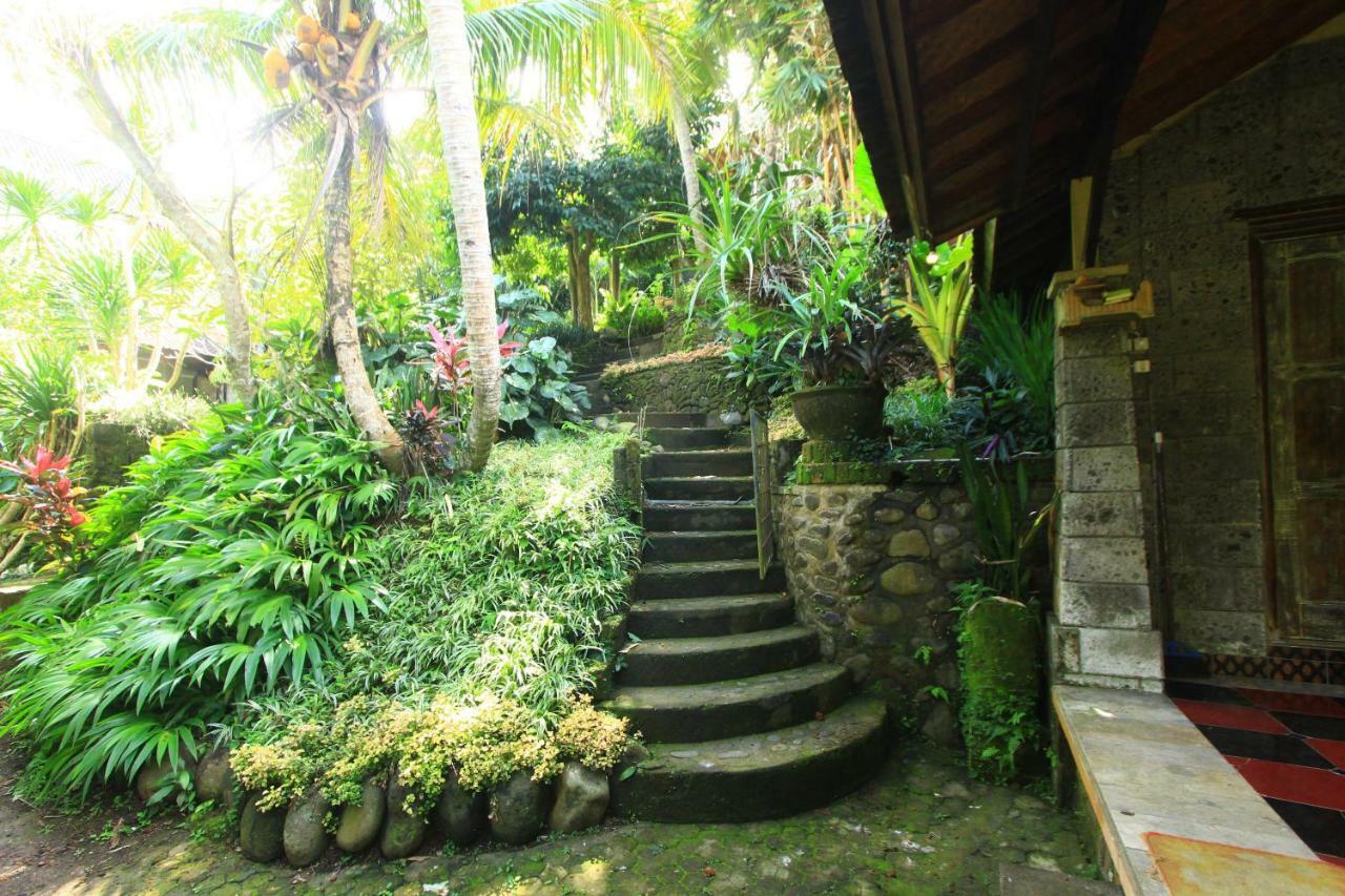 Tegal Pendet With River Views Guest house 3*