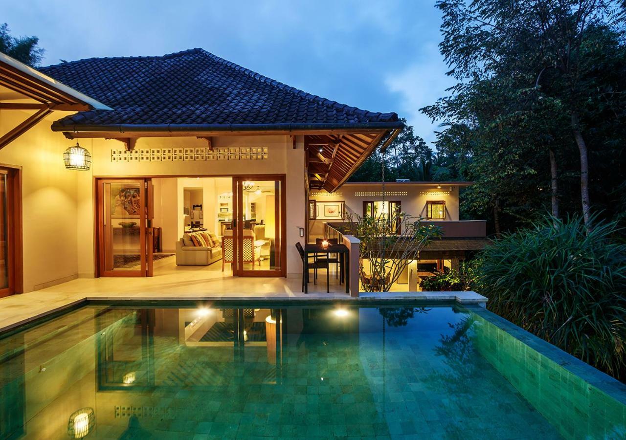 Villa Kembar *
