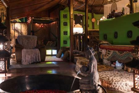 Lounge Club Bali Dacha