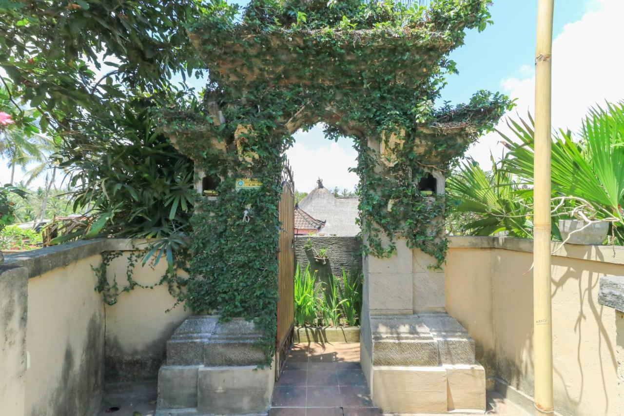 Chez Nyoman 2*