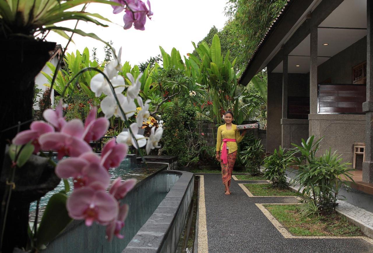 Jerogadung House Rumah tetamu 2*